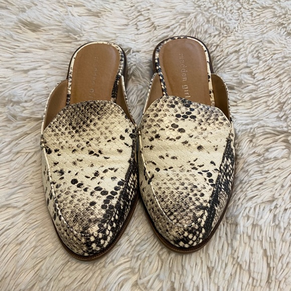 Madden Girl Snakeskin print mules - Picture 4 of 7